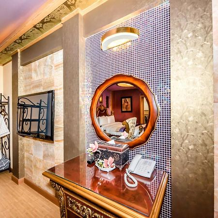 Palm Valley Resort Сеогвипо Екстериор снимка