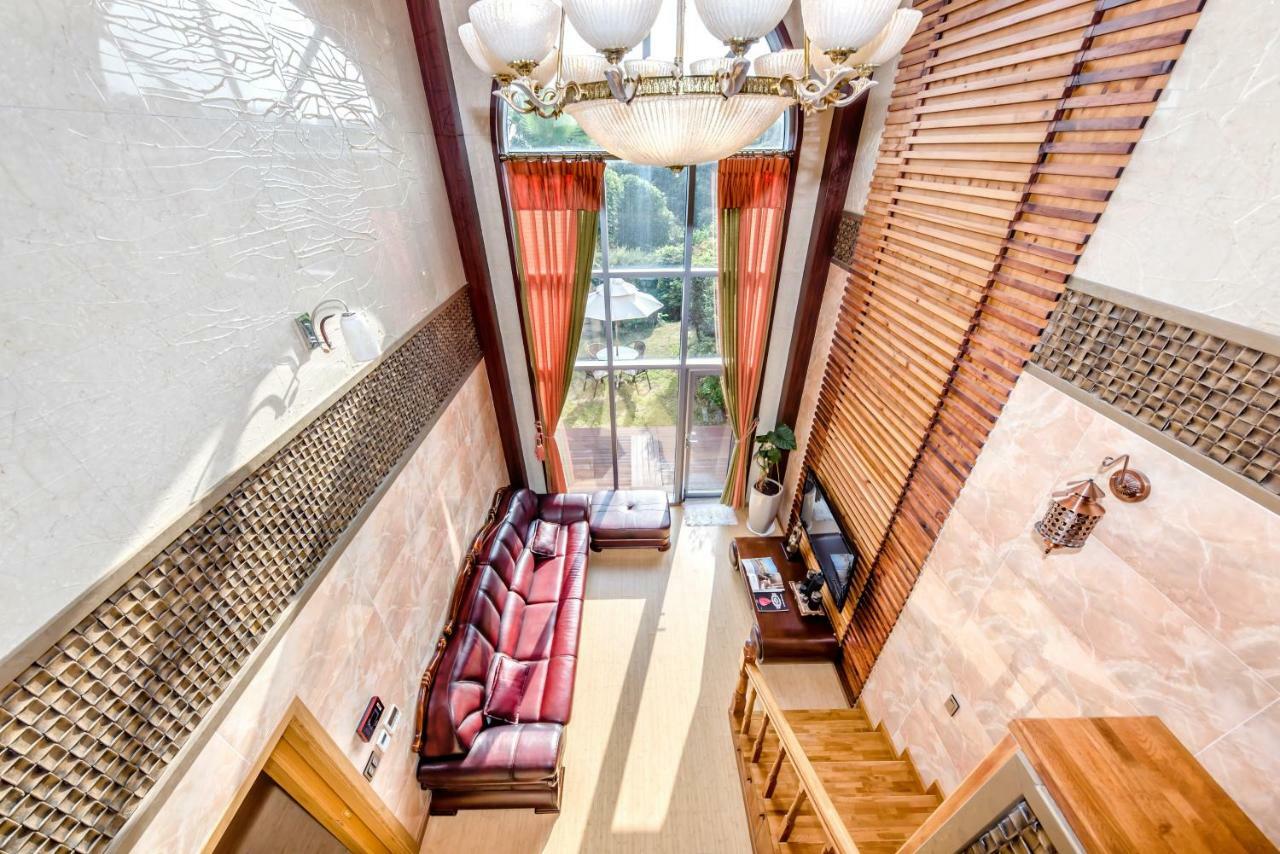 Palm Valley Resort Сеогвипо Екстериор снимка